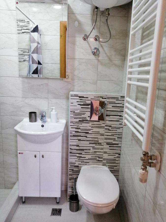 Studio Apartman Irena 2 Биела Экстерьер фото